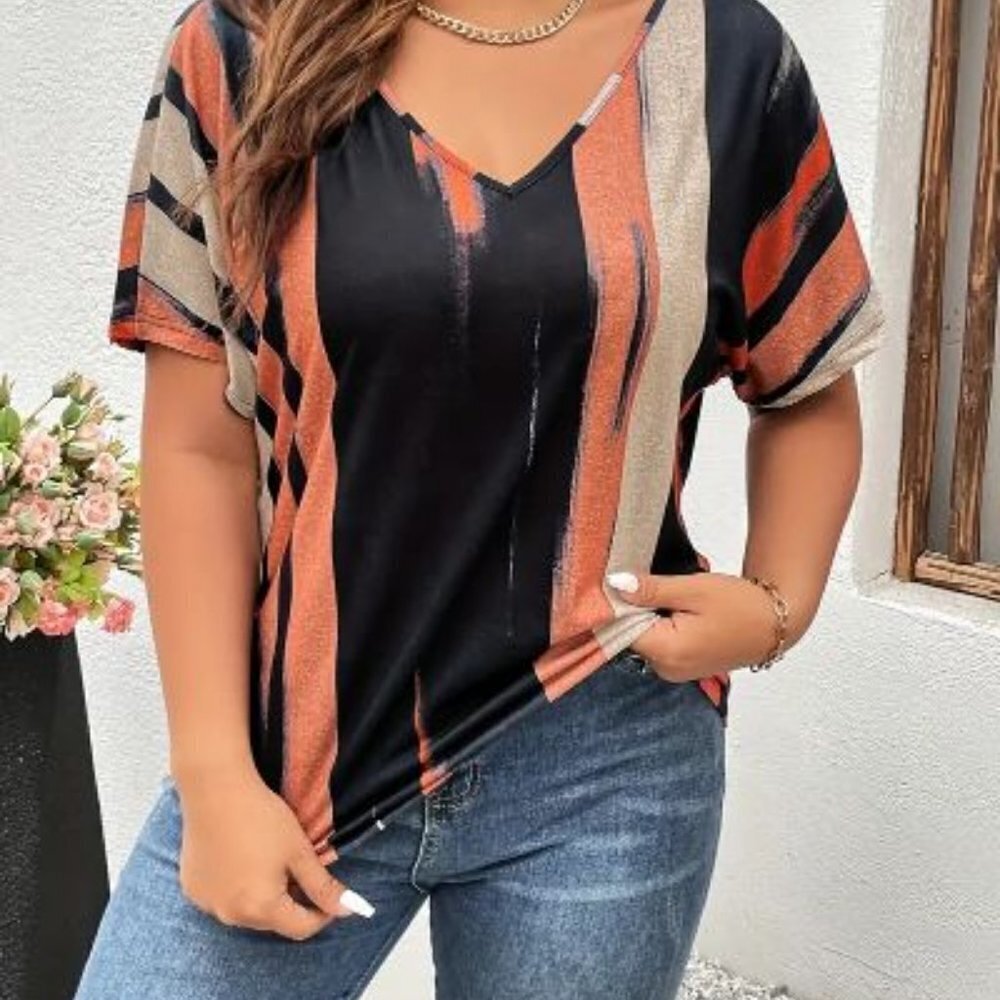 Plus Size Casual T-shirt, Women's Plus Strip  Short Sleeve V Neck Tshirt